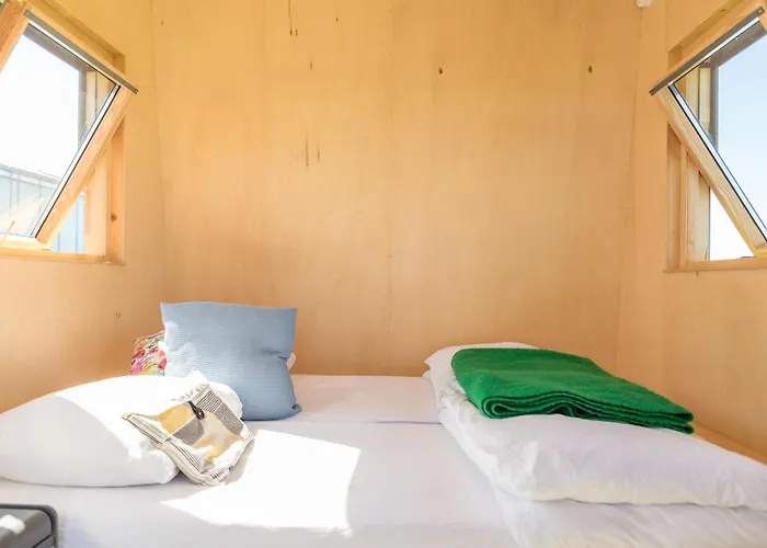 Hihahut De Zonnepost مكان تخييم